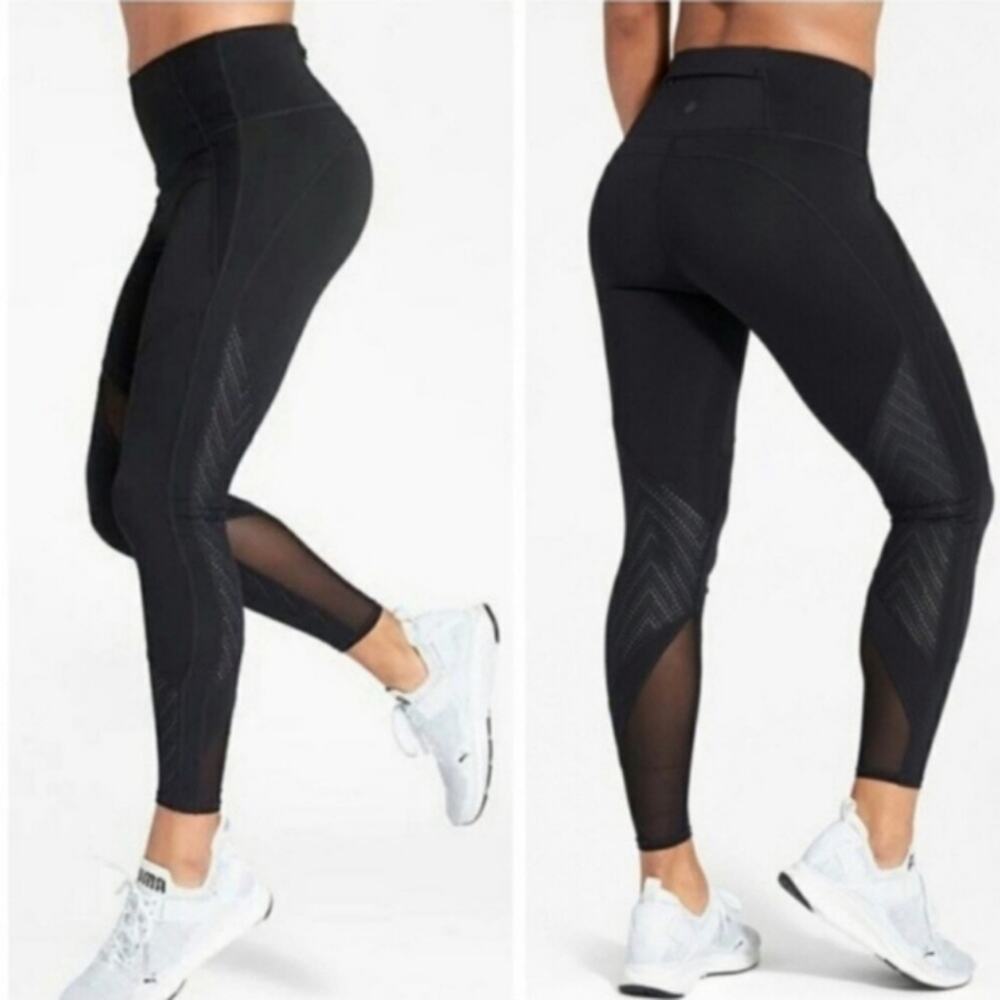Athleta Percision 7/8 Ankle Tight Leggings Black size Medium